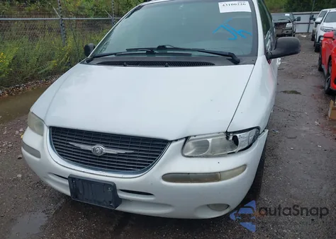 1998 Chrysler Town & Country Lxi from USA, damaged, VIN 1C4GP64L4WB578049